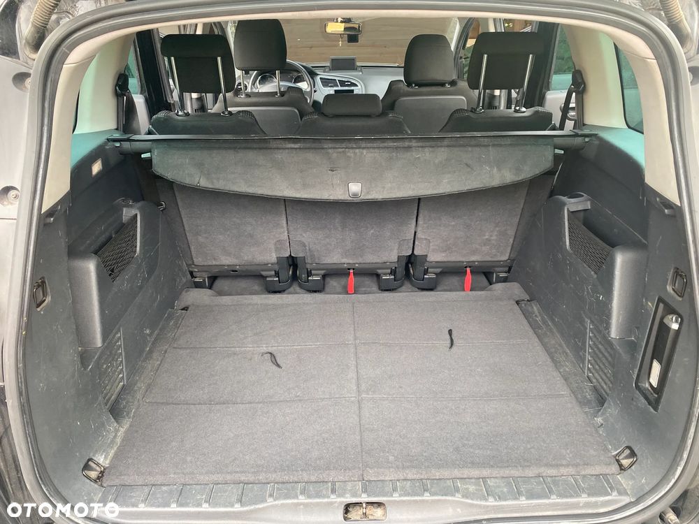 Peugeot 5008 HDI FAP 150 Premium - 11