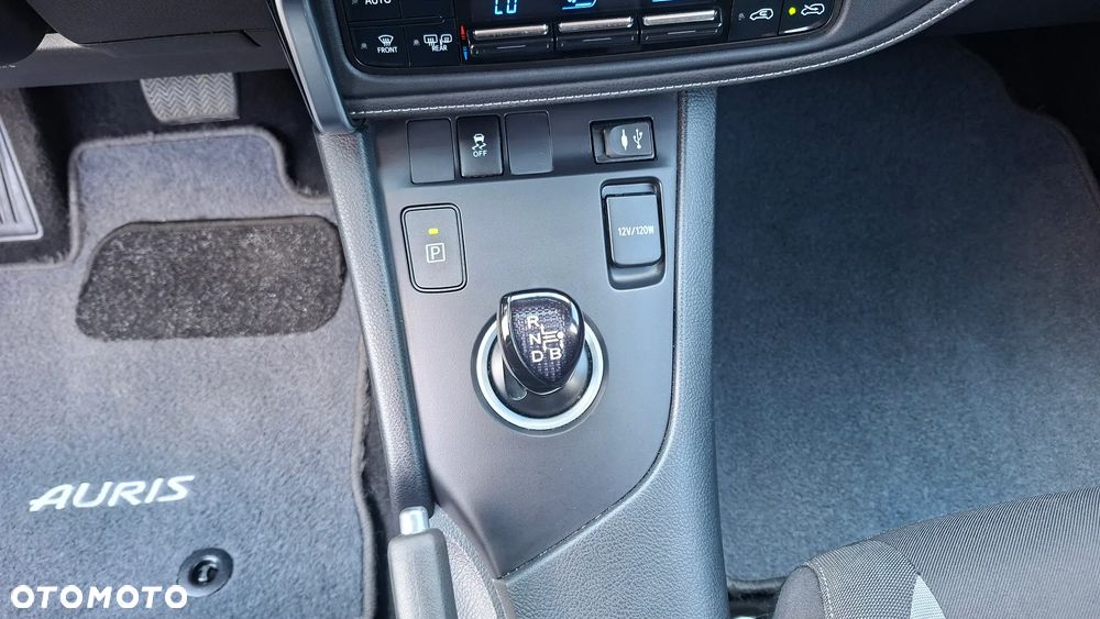 Toyota Auris - 34