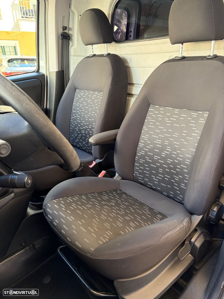 Opel Combo AUTOMATICA - 11