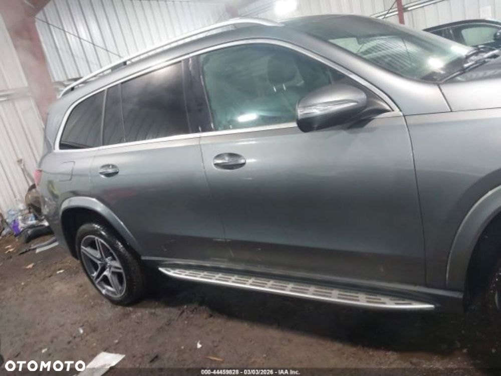 Mercedes-Benz GLS - 2