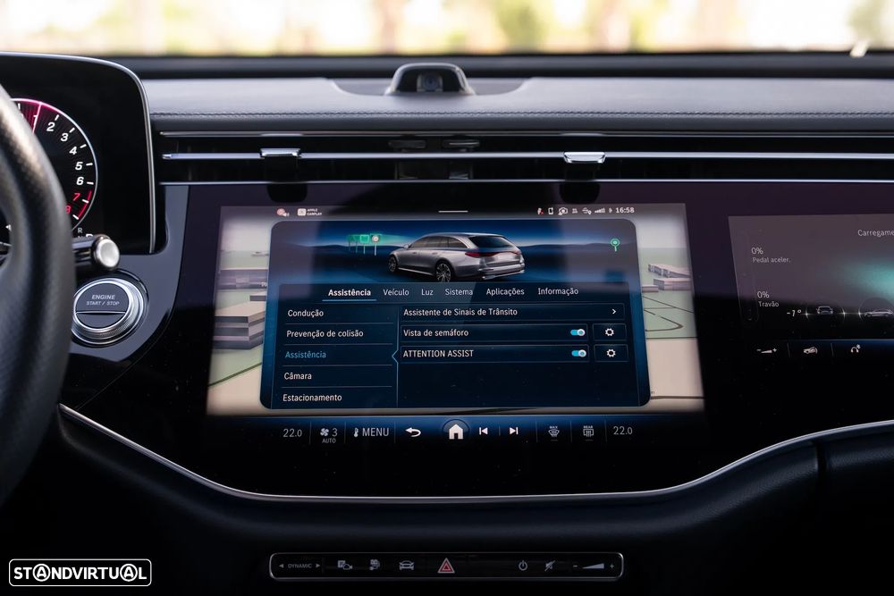 Mercedes-Benz E 300 e Station - 32
