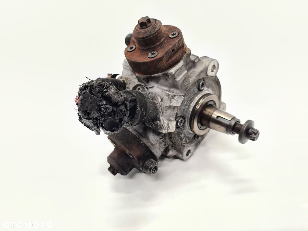 BMW POMPA WTRYSKOWA 3.0D 7823463 - 2