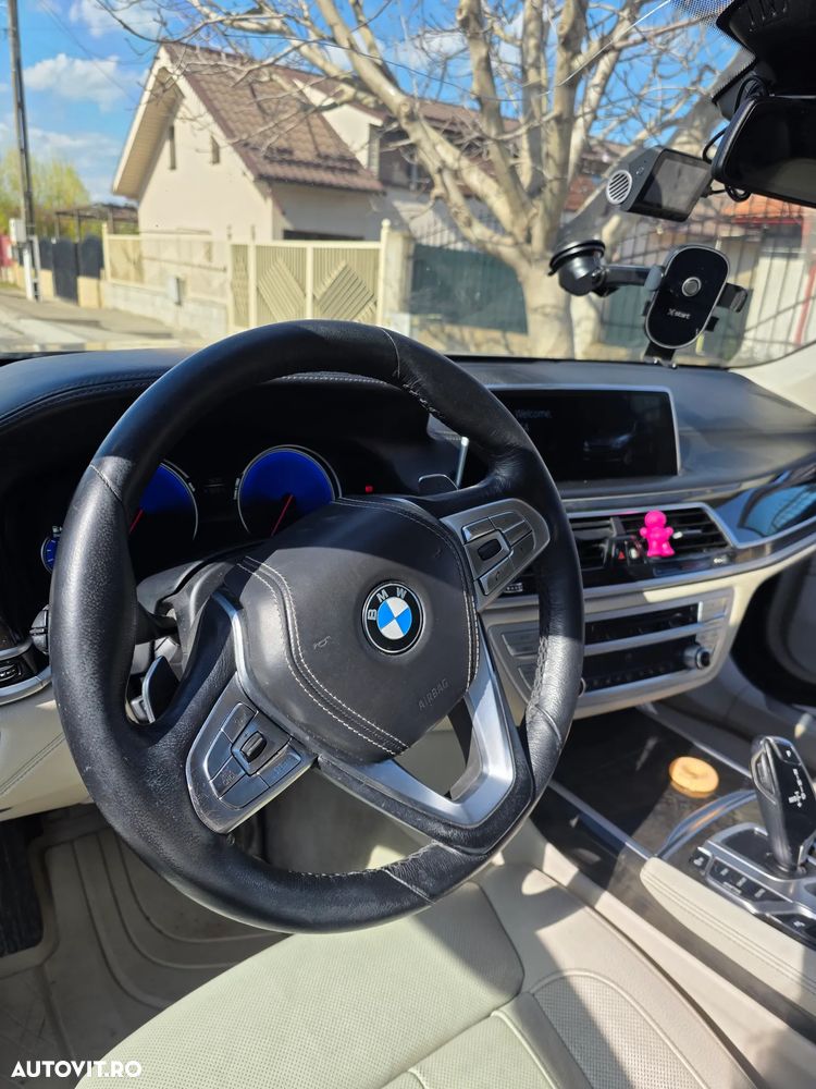 BMW Seria 7 740d xDrive - 21