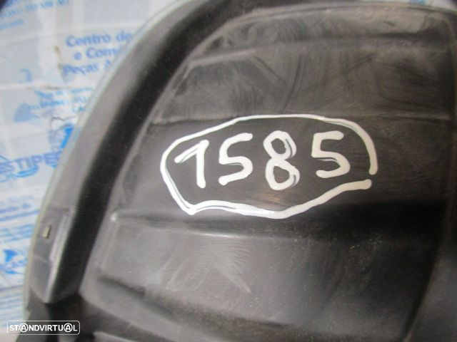 Farol Far1585  SKODA FABIA 2 2007 1.4I 85CV 5P AMARELO DRT H7 HELLA Apoio Danificado - 4