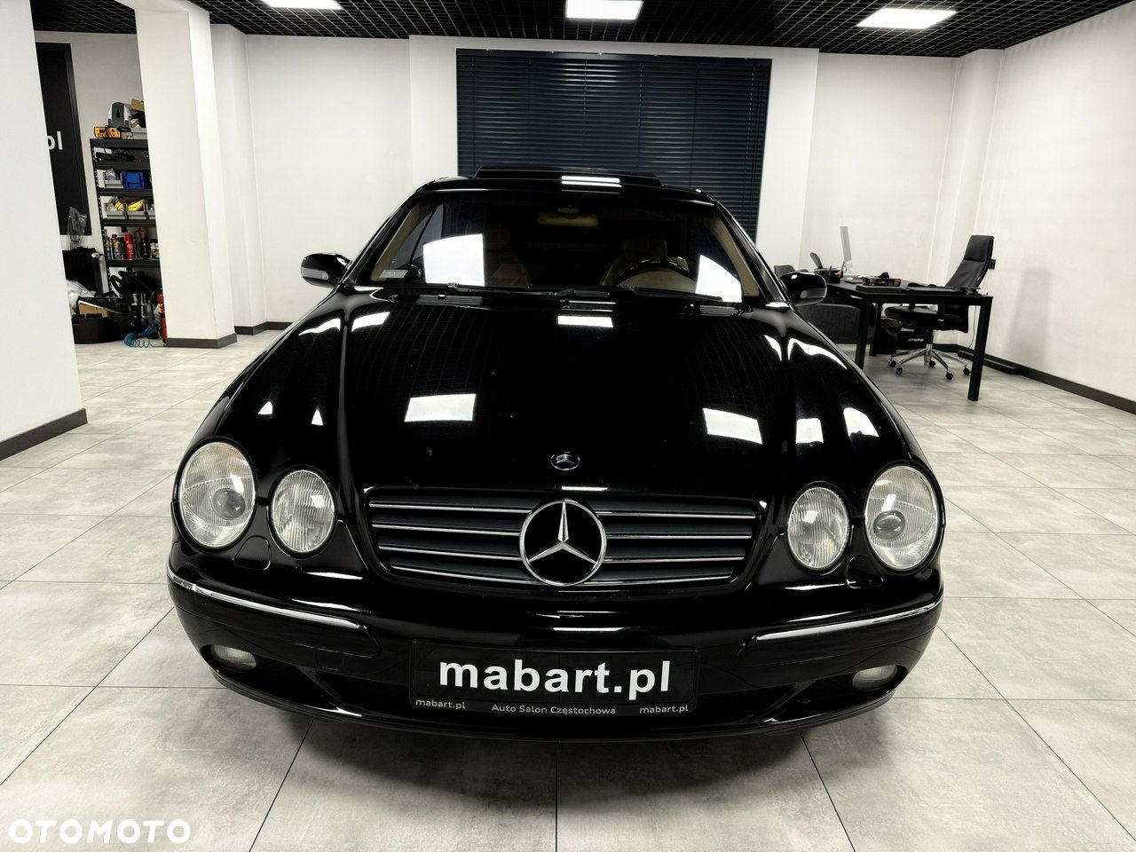 Mercedes-Benz CL - 9