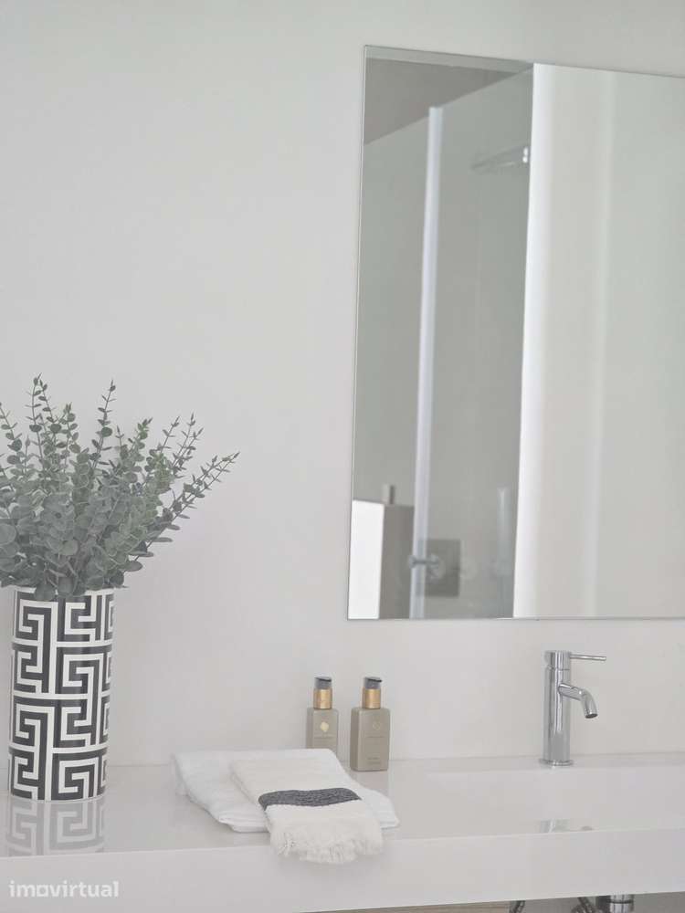 Jardim Emídia — T1 Duplex · 22