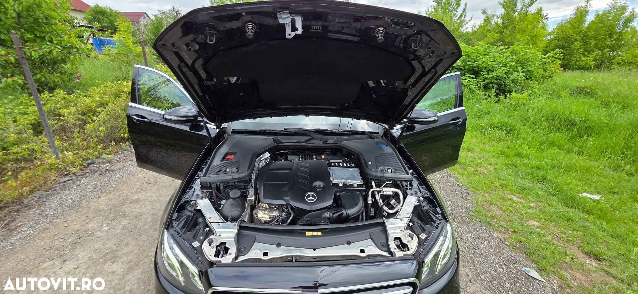 Mercedes-Benz E 220 d 9G-TRONIC AMG Line - 31