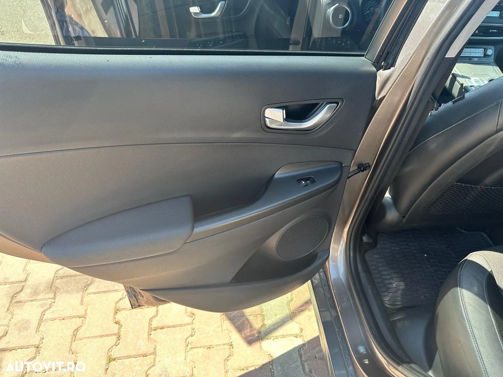 Hyundai KONA Electric 204CP Luxury - 19