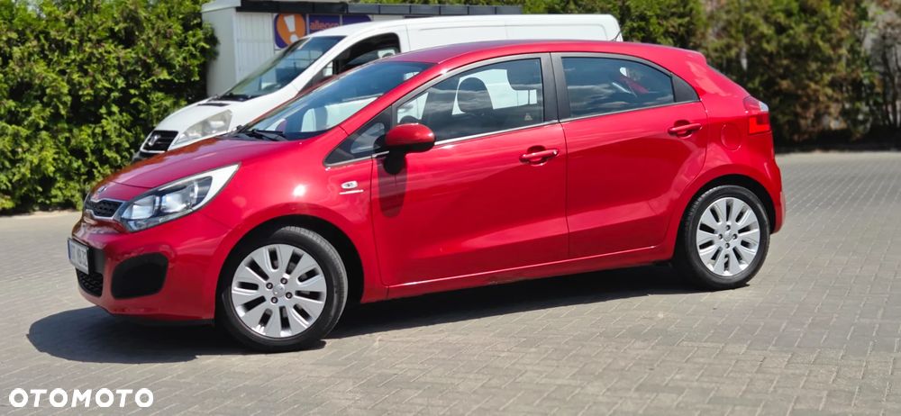 Kia Rio 1.2 Fifa World Cup Edition - 8