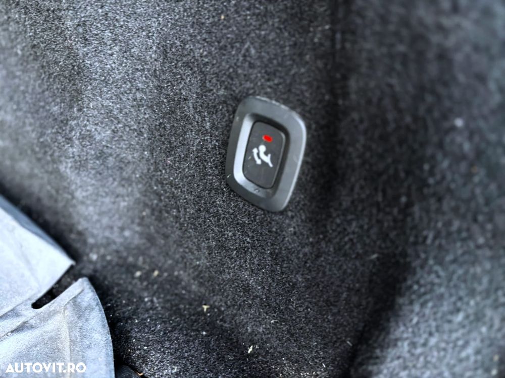 Volvo XC 60 D4 AWD Geartronic RDesign - 10