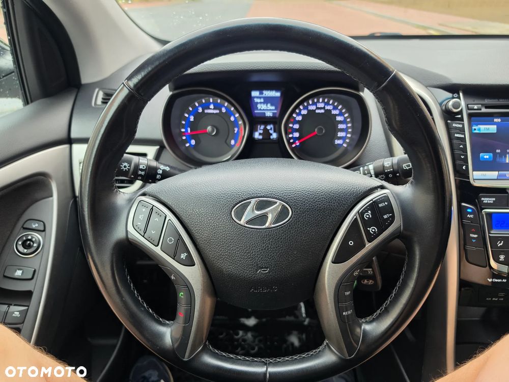 Hyundai i30 1.6 GDI BlueDrive Premium - 35