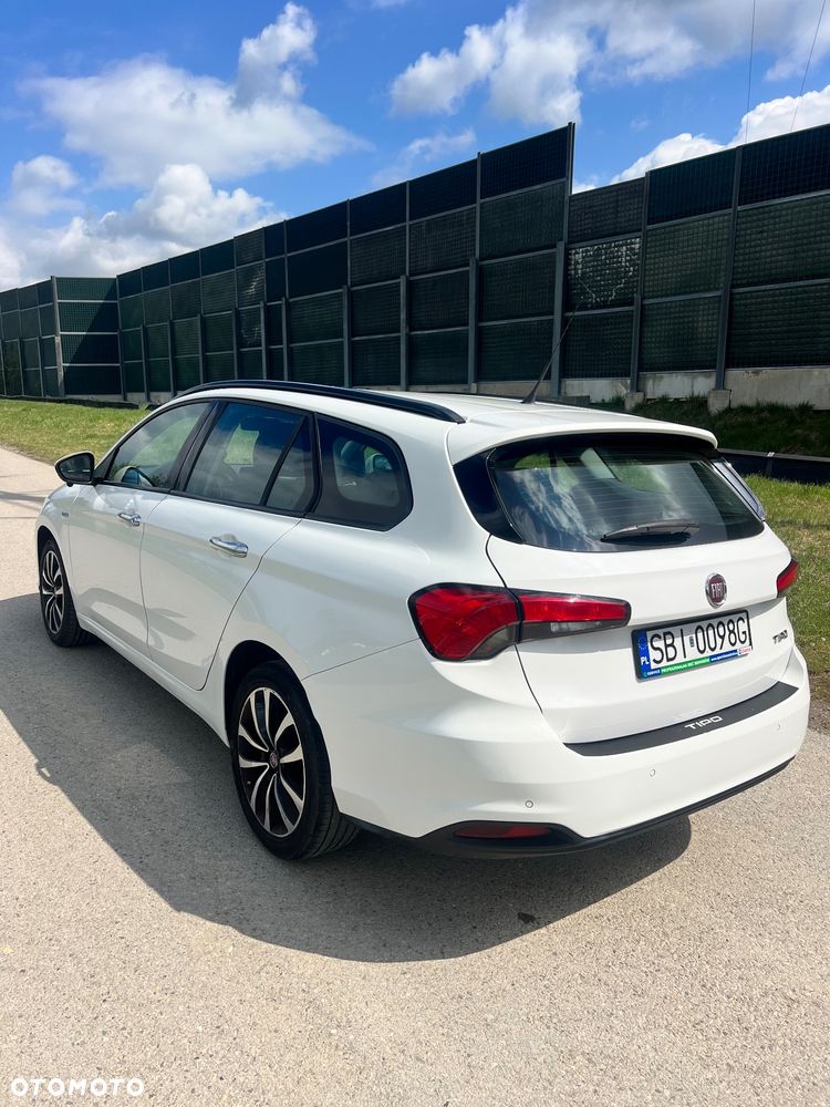 Fiat Tipo 1.4 T-Jet 16v Lounge EU6 - 4