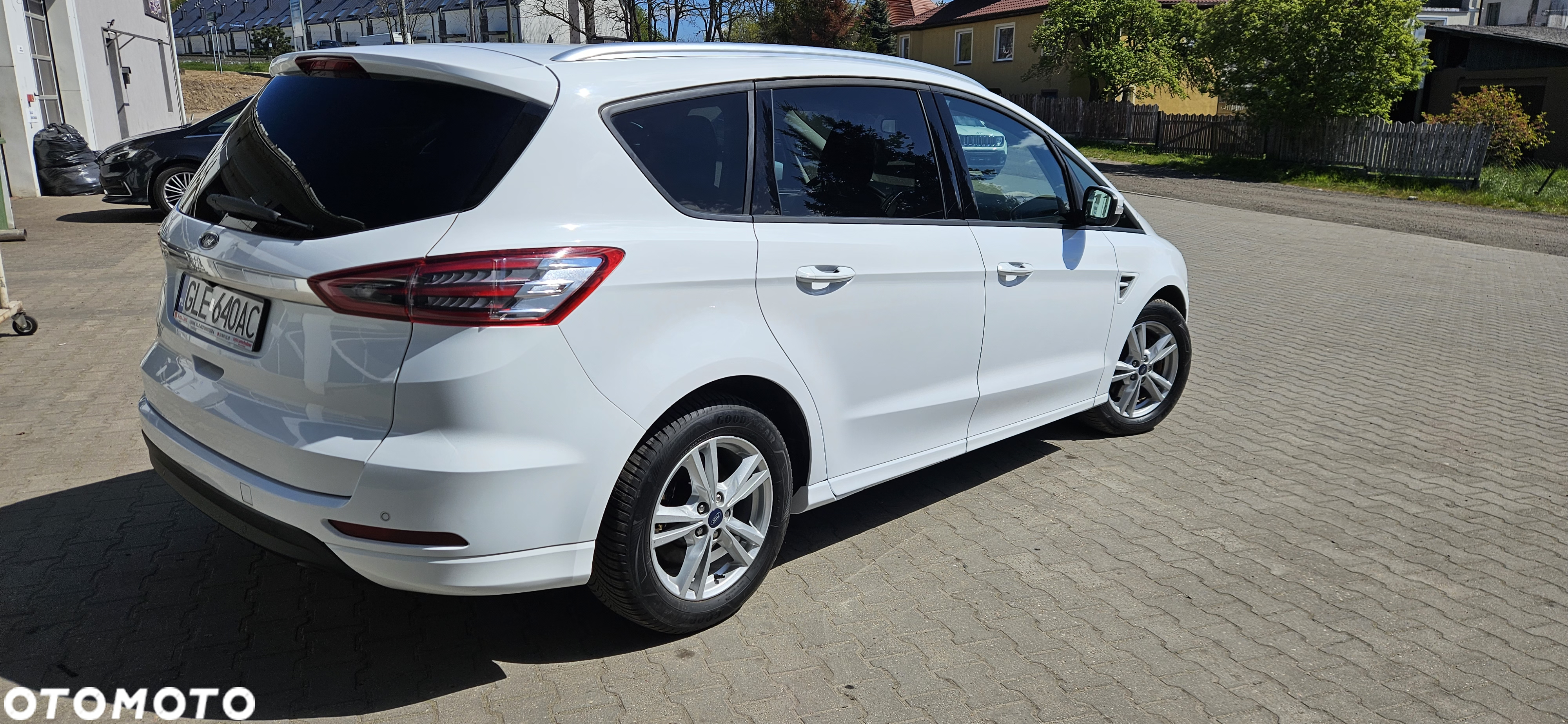 Ford S-Max 2.0 EcoBlue Titanium - 4