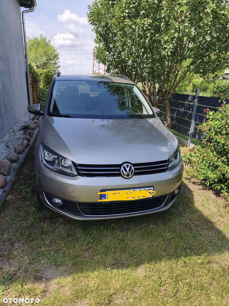 Volkswagen Touran - 24