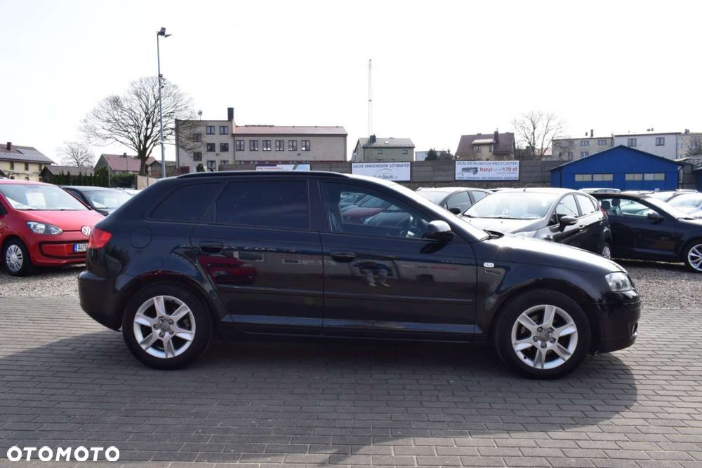 Audi A3 Sportback - 3