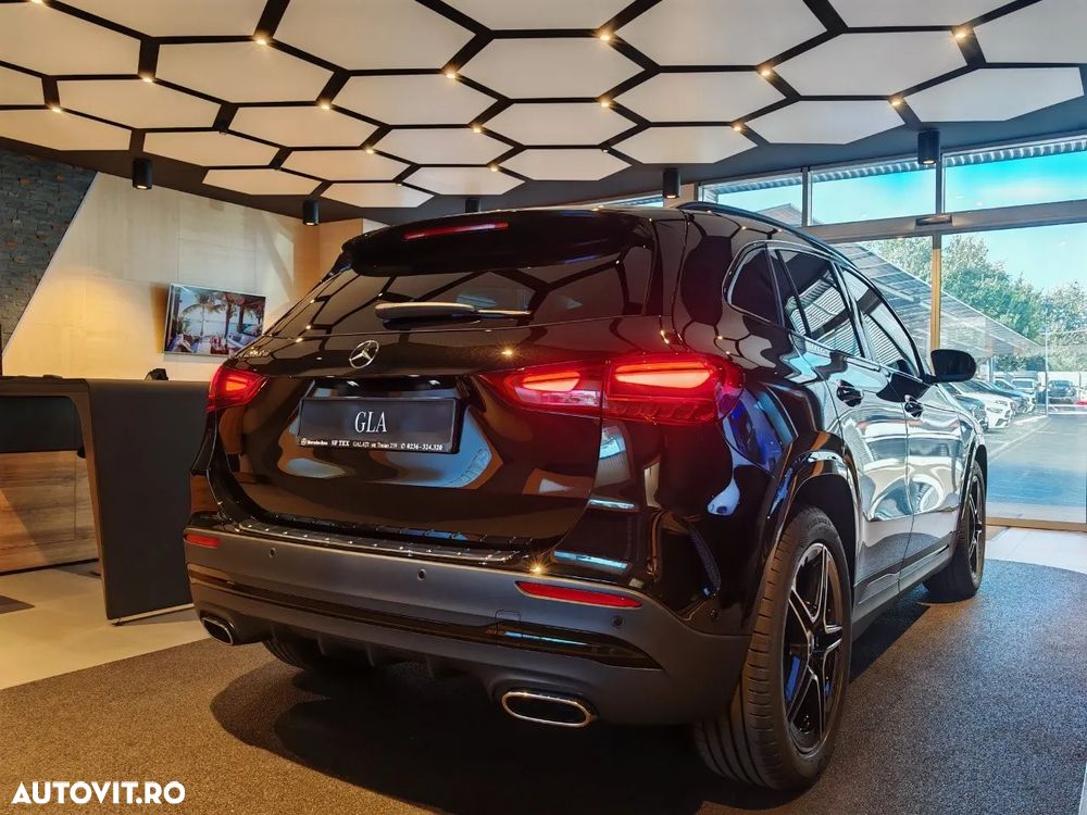 Mercedes-Benz GLA 200 d Aut. - 13
