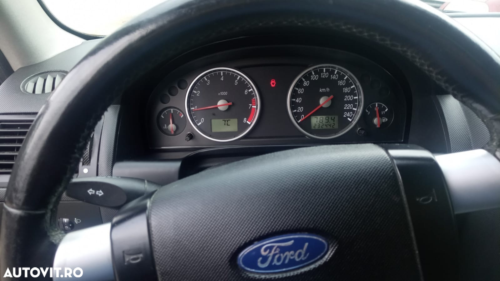 Ford Mondeo 1.8 Ambiente - 5