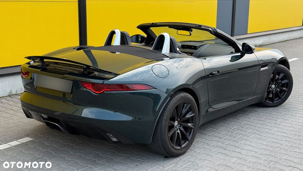 Jaguar F-Type R-Dynamic - 17