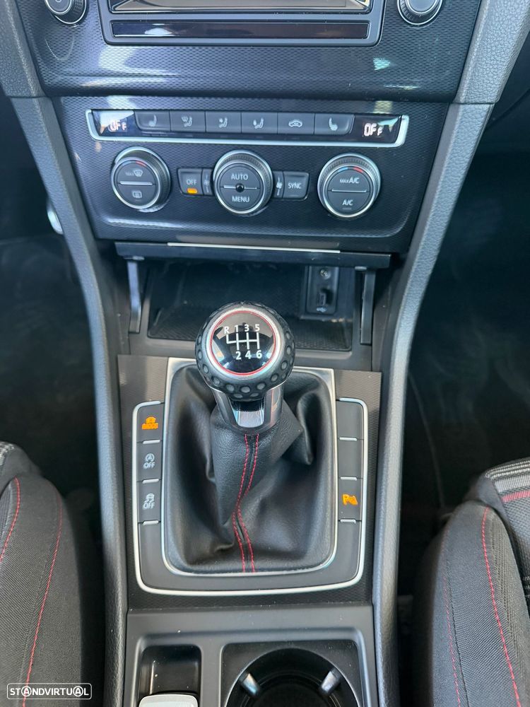 VW Golf 2.0 TSi GTi - 21