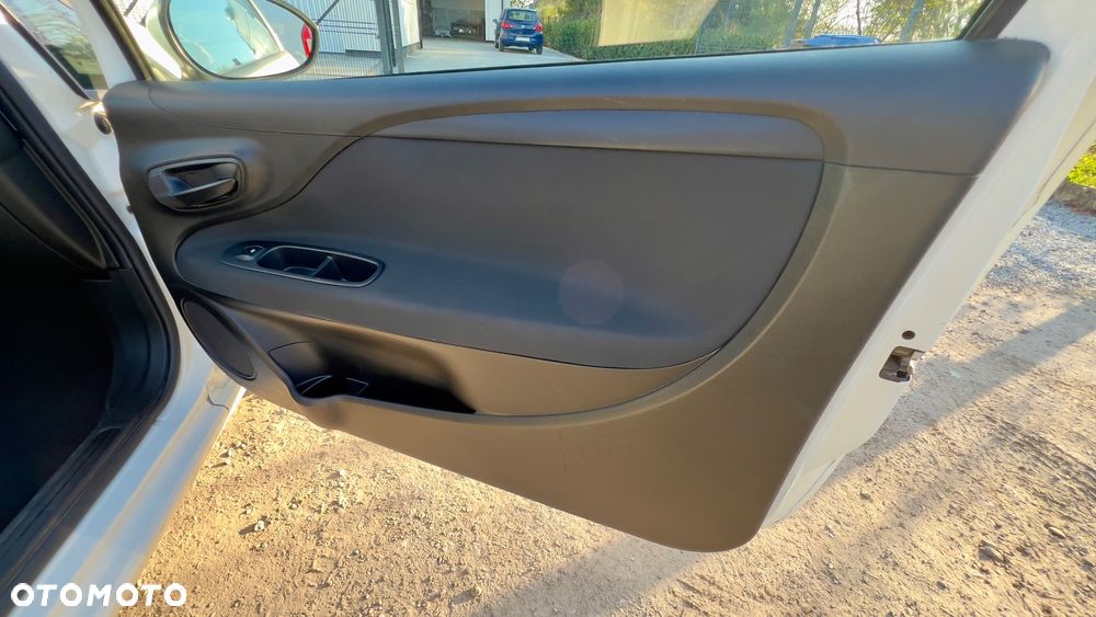 Fiat Punto - 19