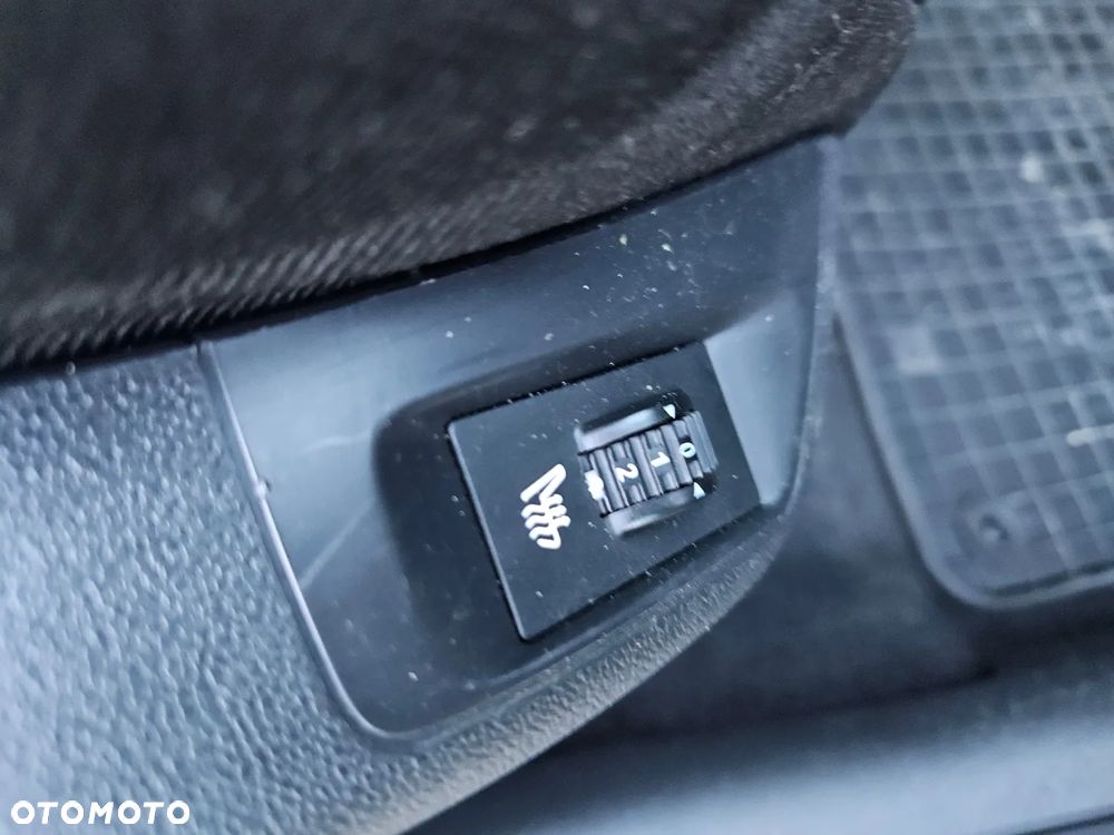 Citroën C5 2.0 HDi Confort - 17