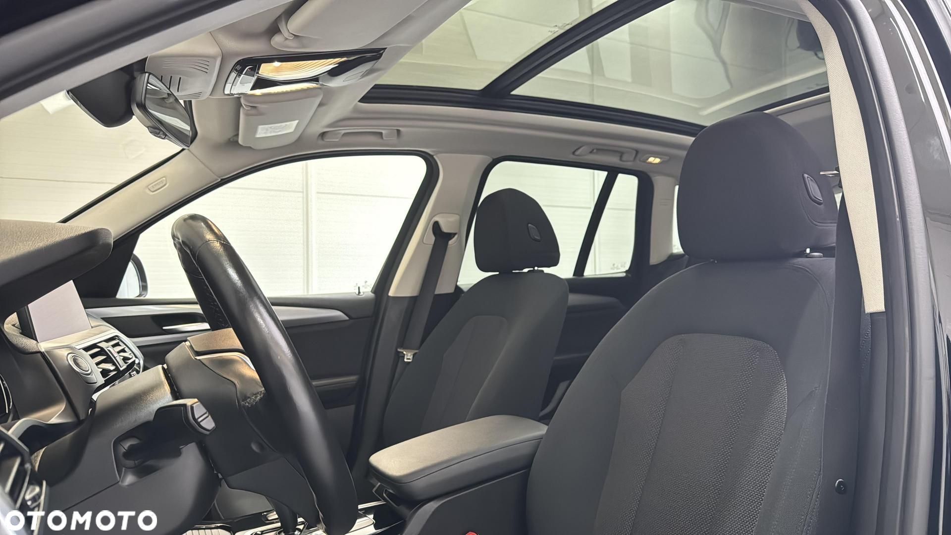 BMW X3 xDrive20d Advantage - 13