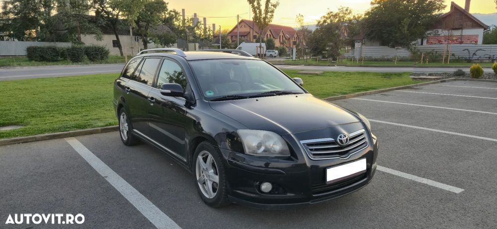 Toyota Avensis 2.2 D-4D Station Wagon Sol - 2