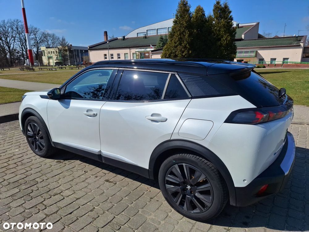 Peugeot 2008 e-2008 GT - 6