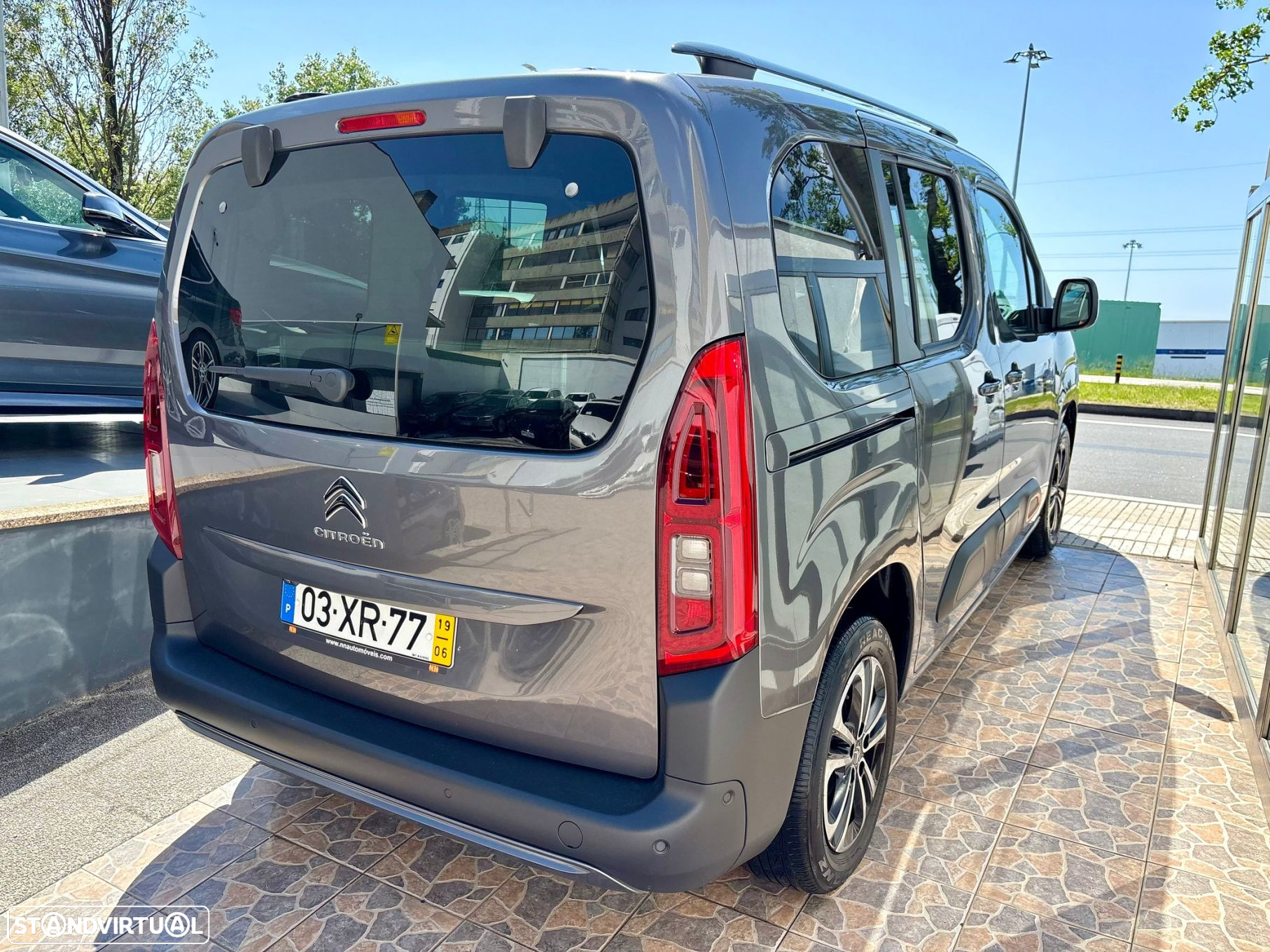 Citroën Berlingo 1.5 BlueHDi M Shine EAT8 Grip Control - 3
