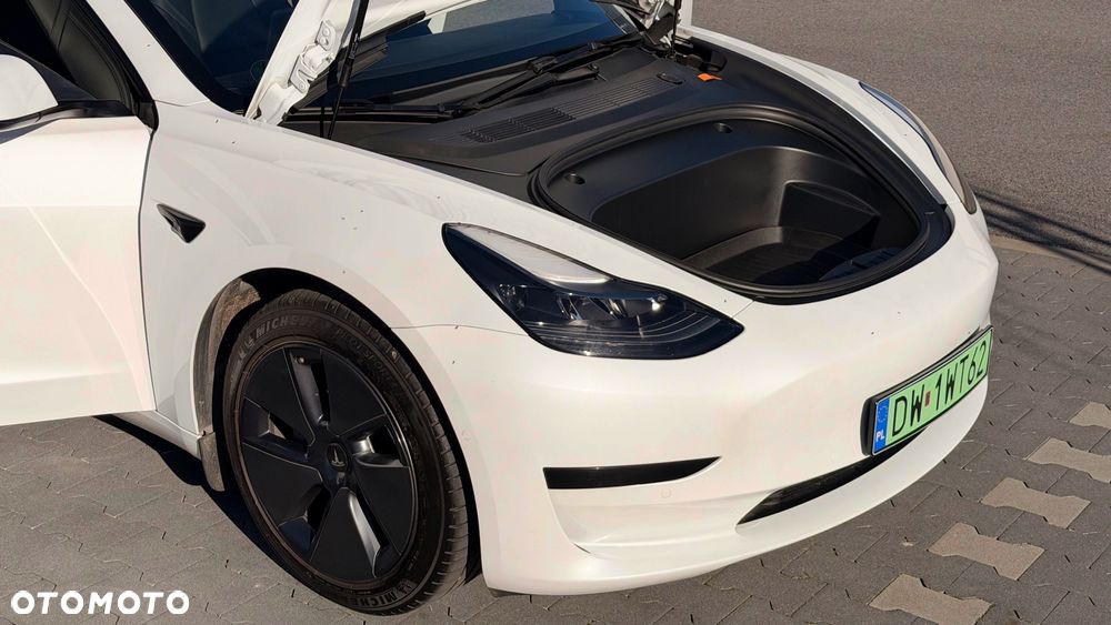 Tesla Model 3 Standard Reichweite Plus Hinterradantrieb - 22