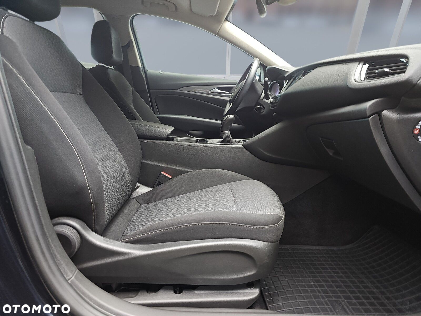 Opel Insignia 1.5 T Enjoy S&S - 18