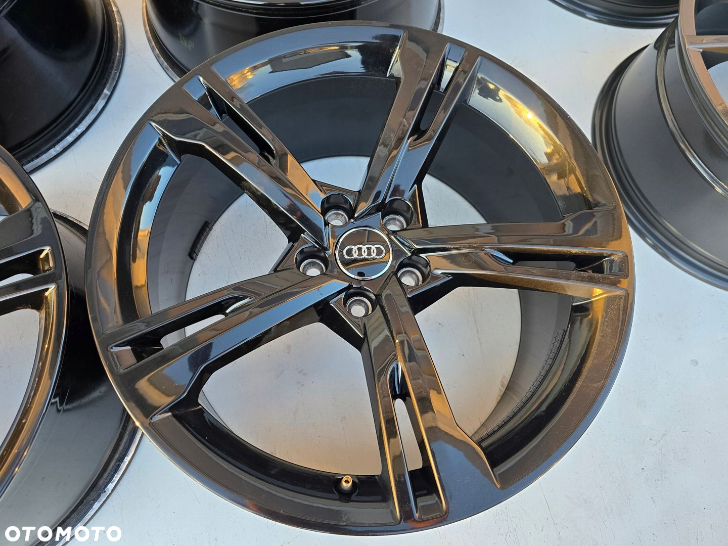 Audi A5 A6 C7 C8 S6 A7 A4 B8 B9 Q5 5x112 19 ET32 - 7