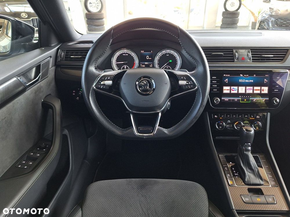 Skoda Superb 2.0 TDI SCR Sportline DSG - 17