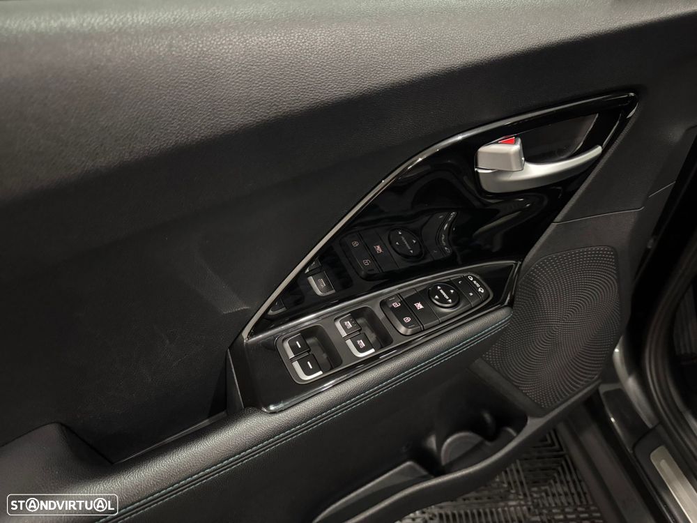 Kia e-Niro 39.2kWh Move 39 - 56