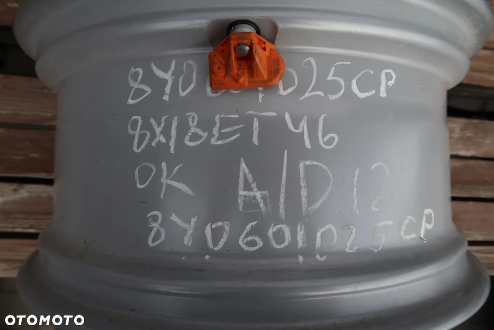 AD12 Felga Audi A3 8y0601025CP - 6