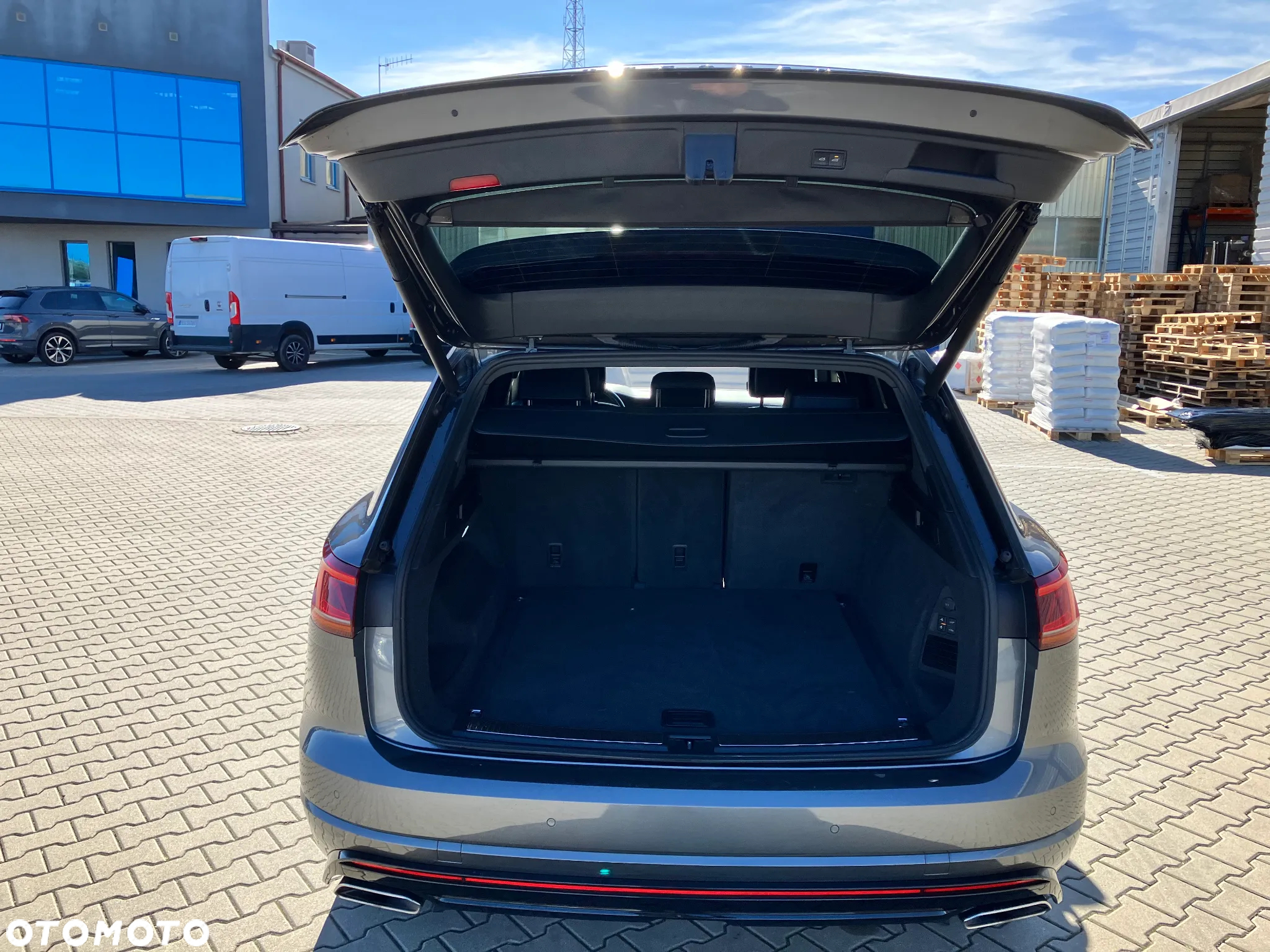 Volkswagen Touareg 3.0 V6 TDI SCR 4Mot R-Line - 5