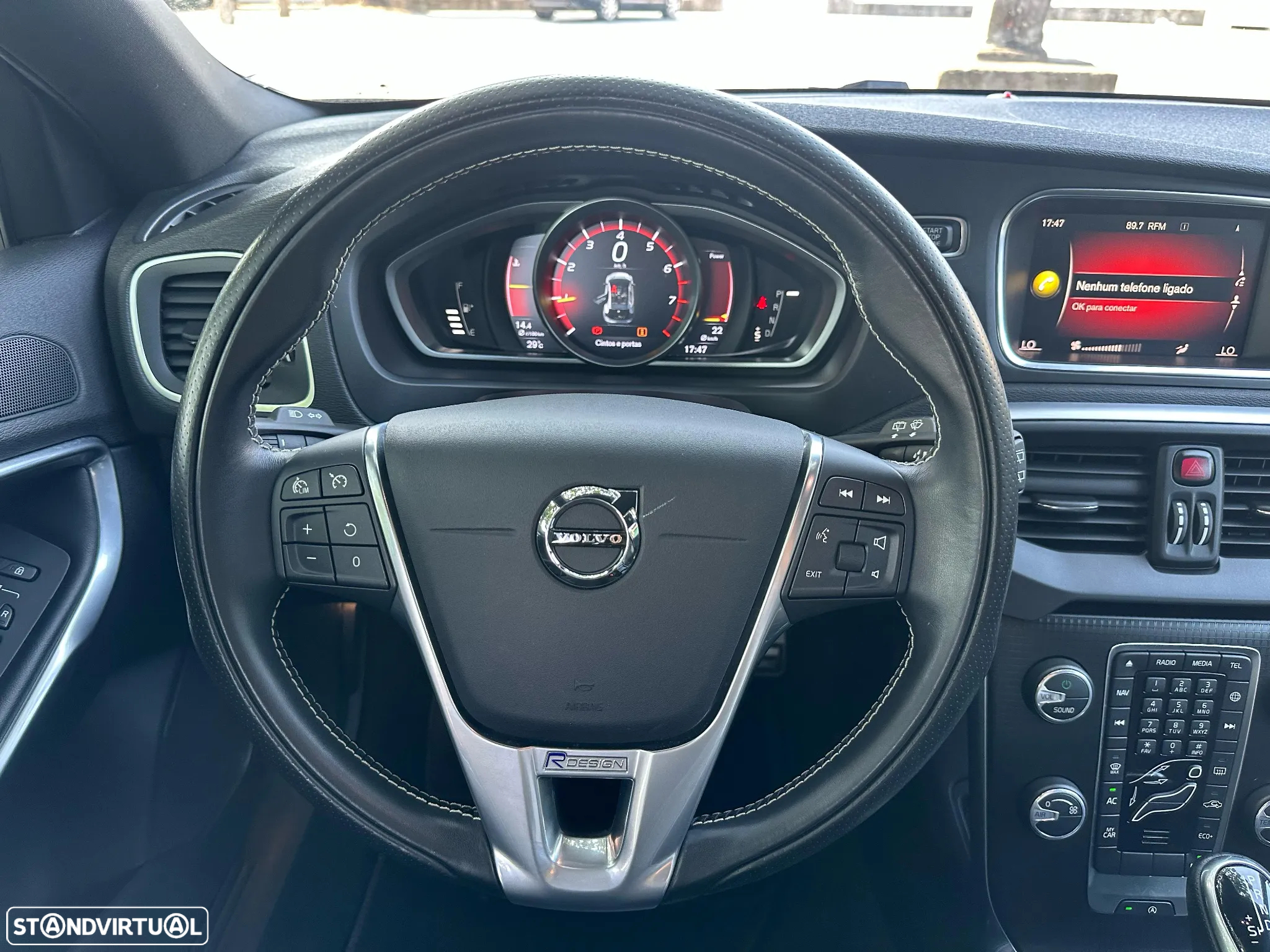 Volvo V40 1.5 T3 Sport Edition R Geartronic - 34