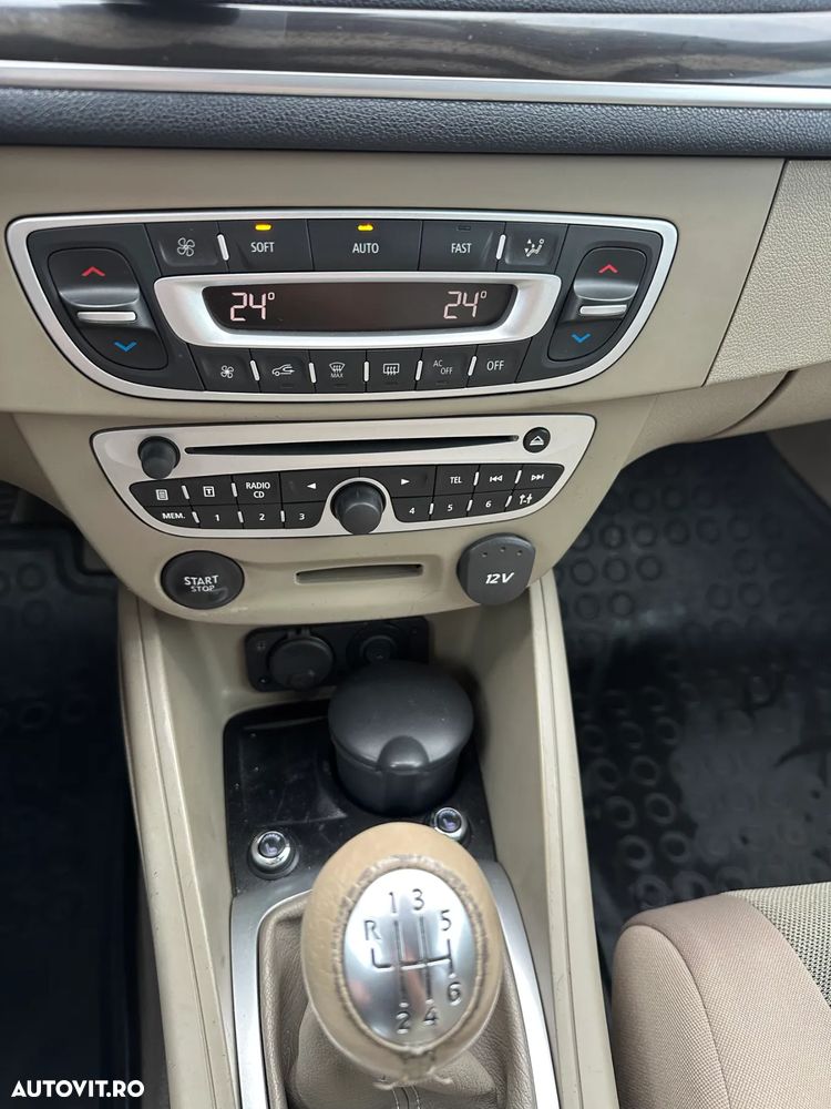 Renault Megane Sedan 1.9dCi Privilege - 11