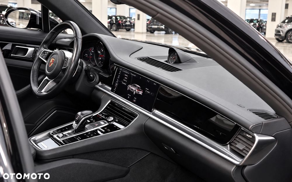 Porsche Panamera 4 Executive - 8