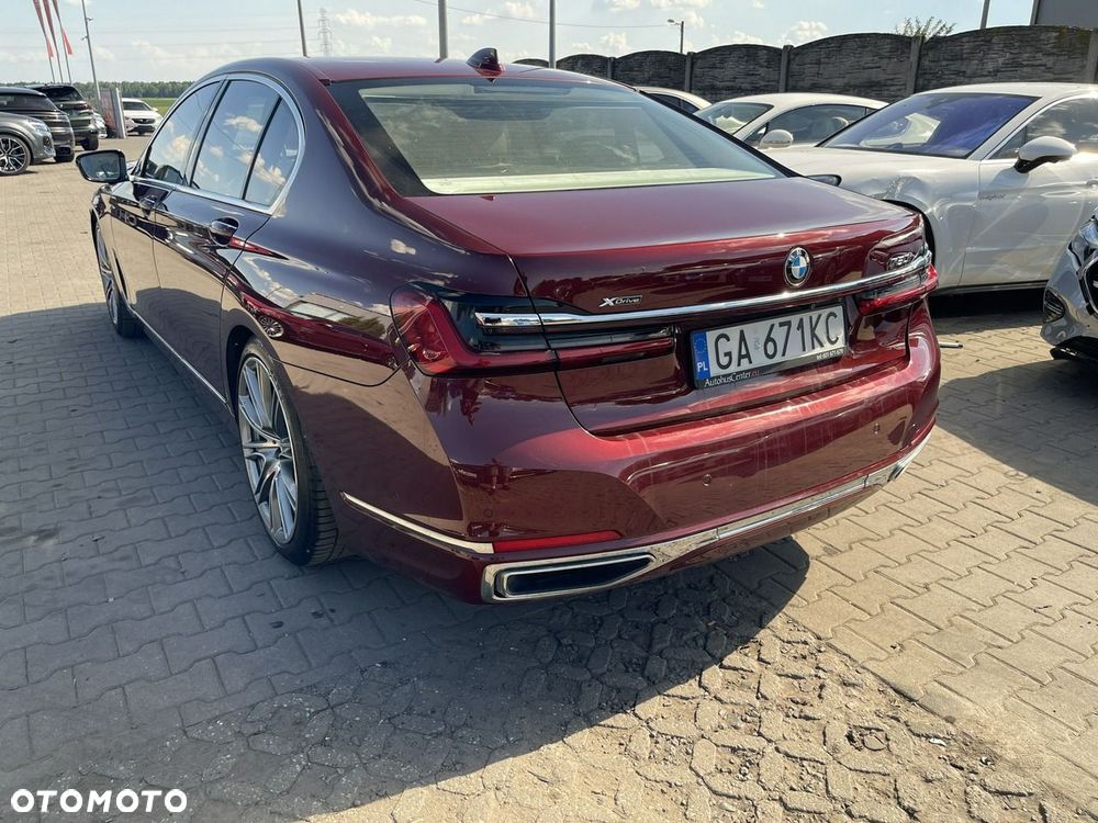 BMW Seria 7 750Li xDrive sport - 8