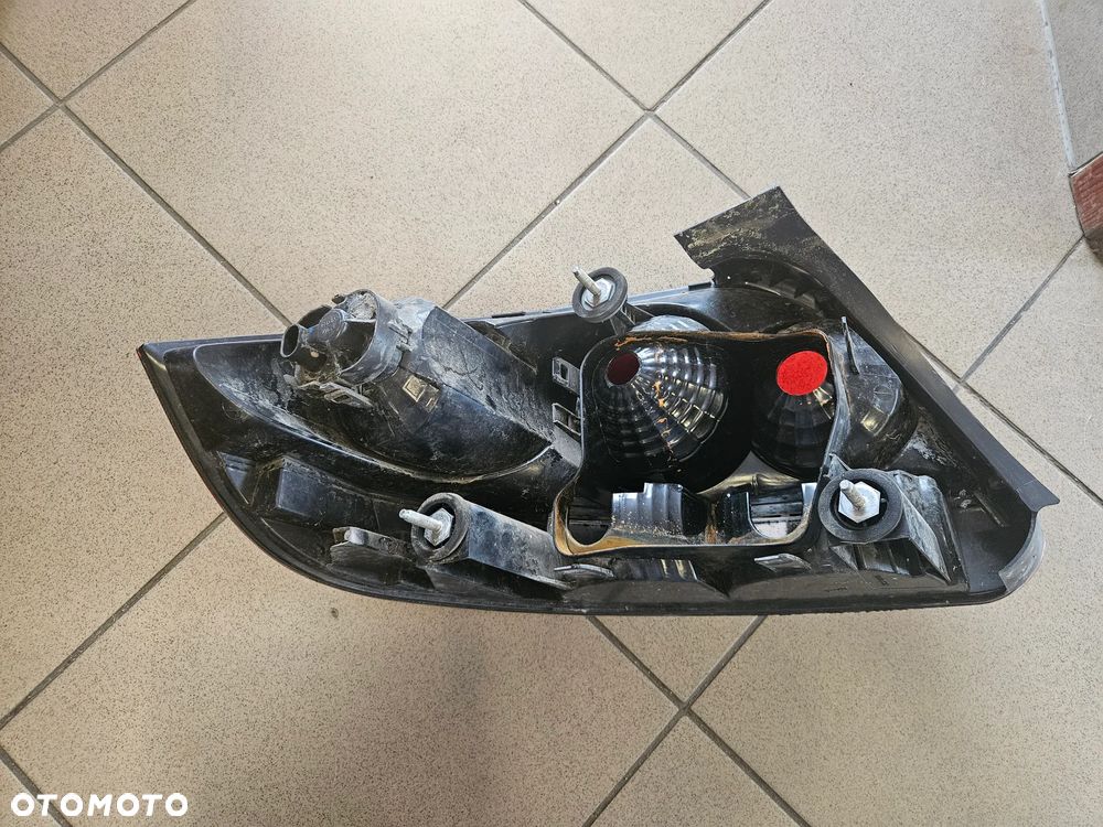 LAMPA PRAWA TYLNA FIAT LINEA 20190748RH - 2