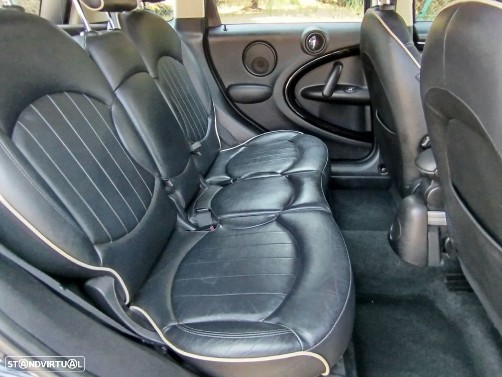 MINI Countryman Cooper D - 18