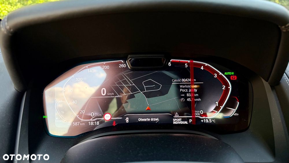 BMW Seria 8 840d xDrive mHEV - 15