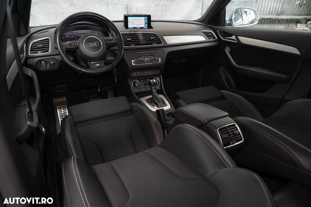 Audi Q3 2.0 TDI Quattro Stronic Design - 7