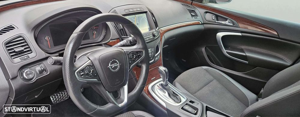 Opel Insignia Sports Tourer - 17