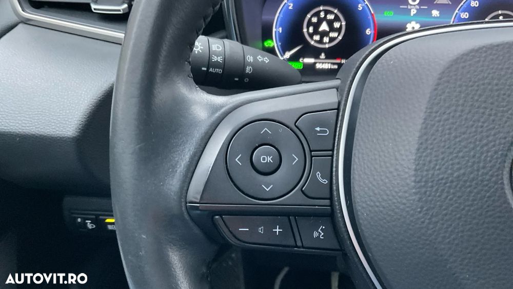 Toyota Corolla 1.8 HSD Dynamic - 25