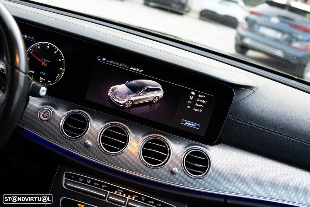 Mercedes-Benz E 300 de AMG Line - 21