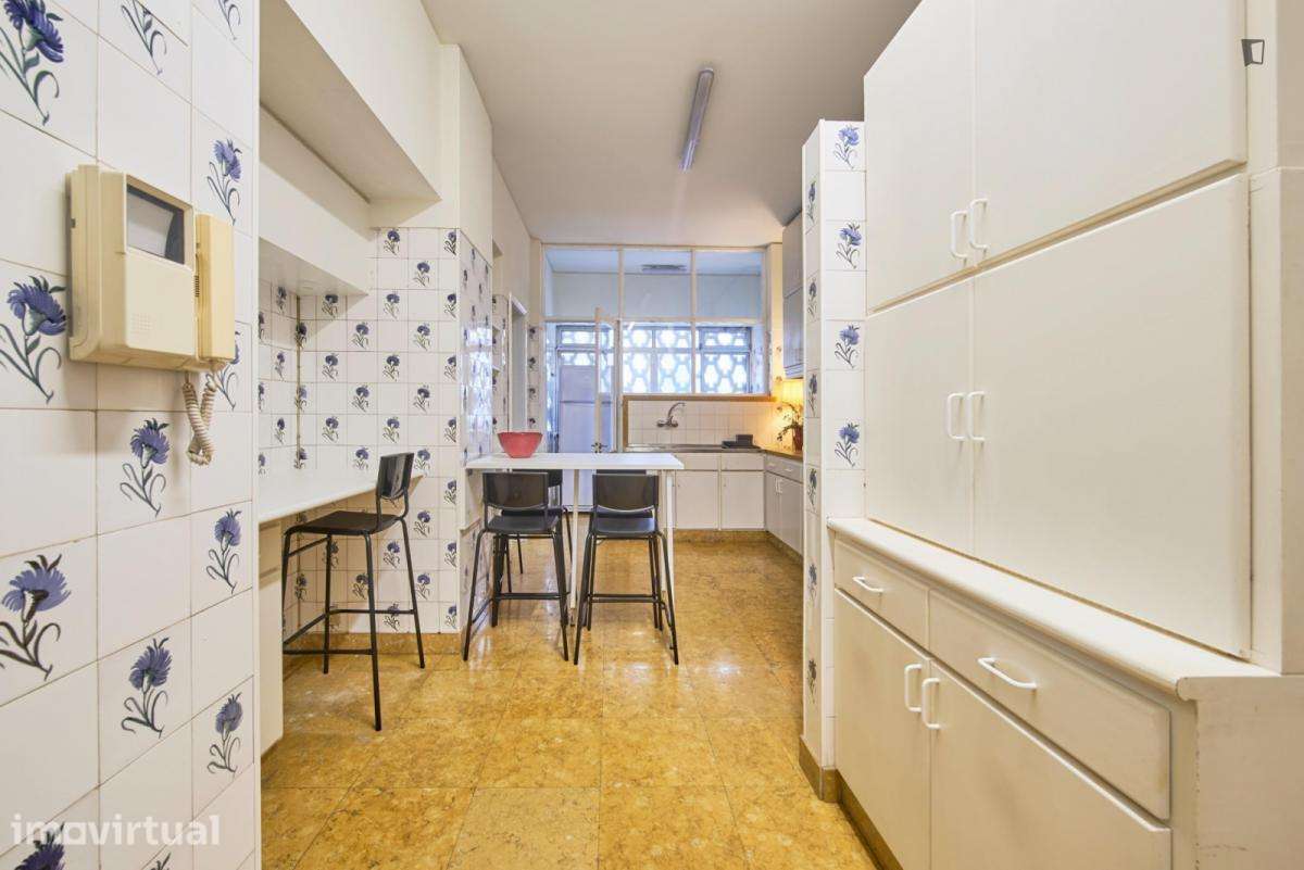 Quarto - localizado em Telheiras Lisbon - Grande imagem: 2/54