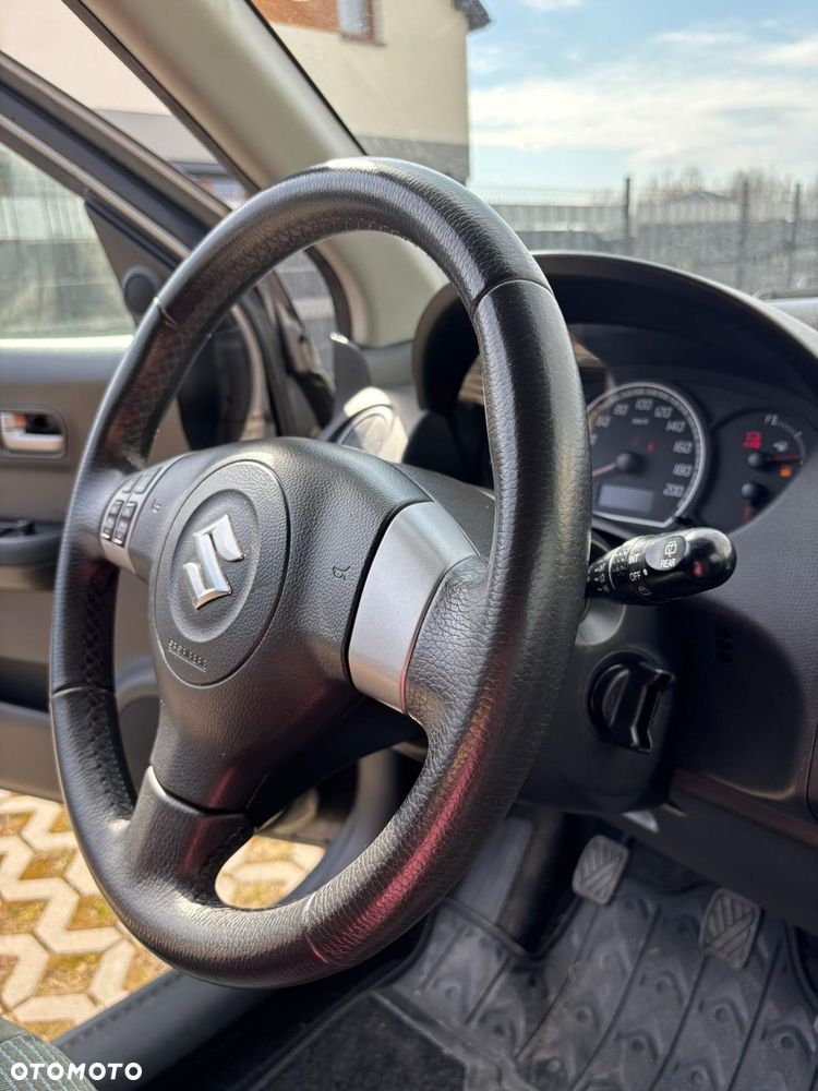 Suzuki Swift 1.3 DDiS Comfort - 21