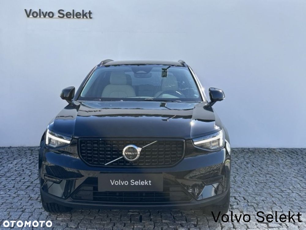 Volvo XC 40 - 3